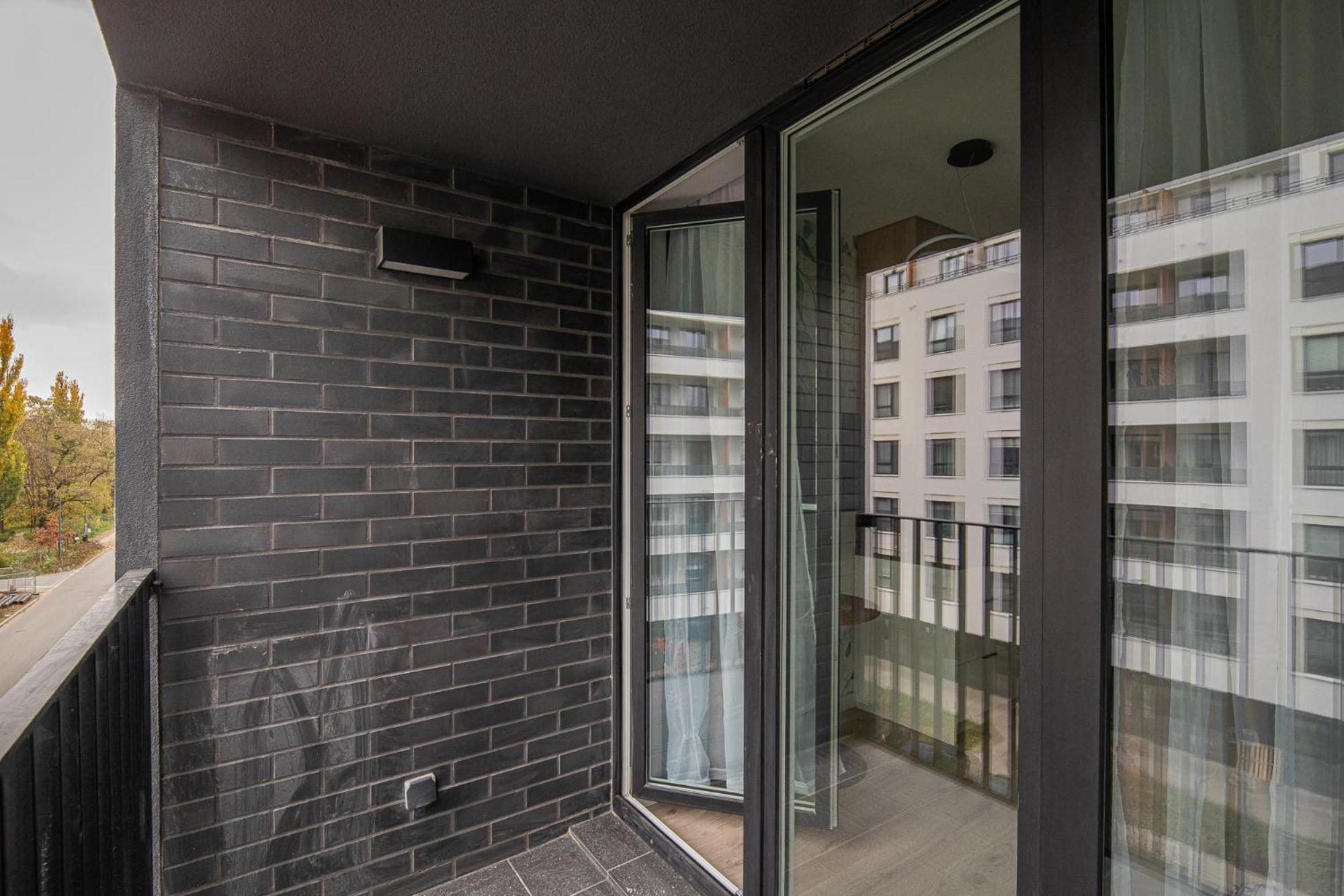 Ministudios Ursus Warschau Exterior foto